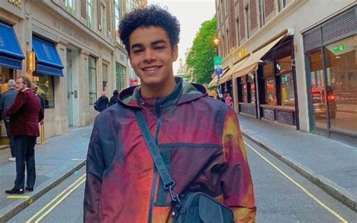 Charlie Wilson Height, Weight, Net Worth, Age, Birthday, Wikipedia, Who, Nationality, Biography