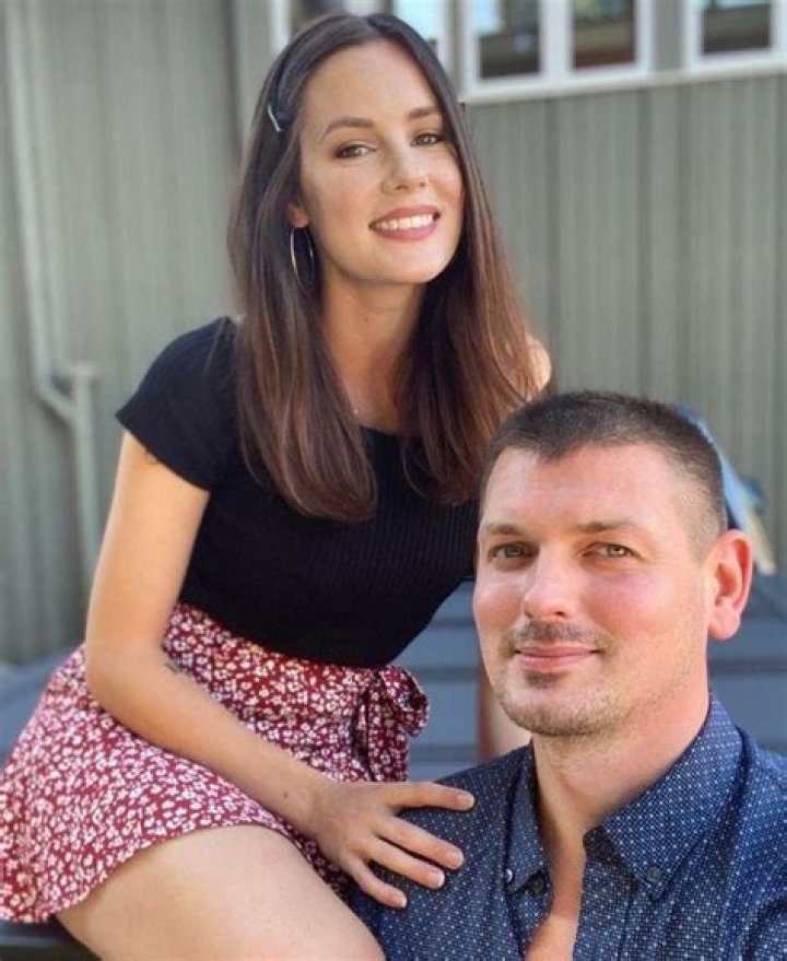 Chelsea Hobbs Husband James Neate Owns A Building Company