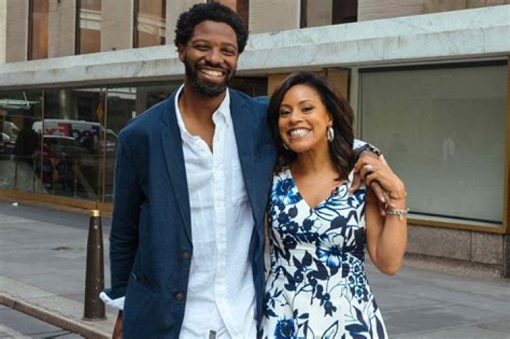 Donyale Mahorn – American Real Estate Agent, Celebrity Wife | Who is Her Husband? Wiki, Age, Height, Net Worth, Relationship, Ethnicity, Career