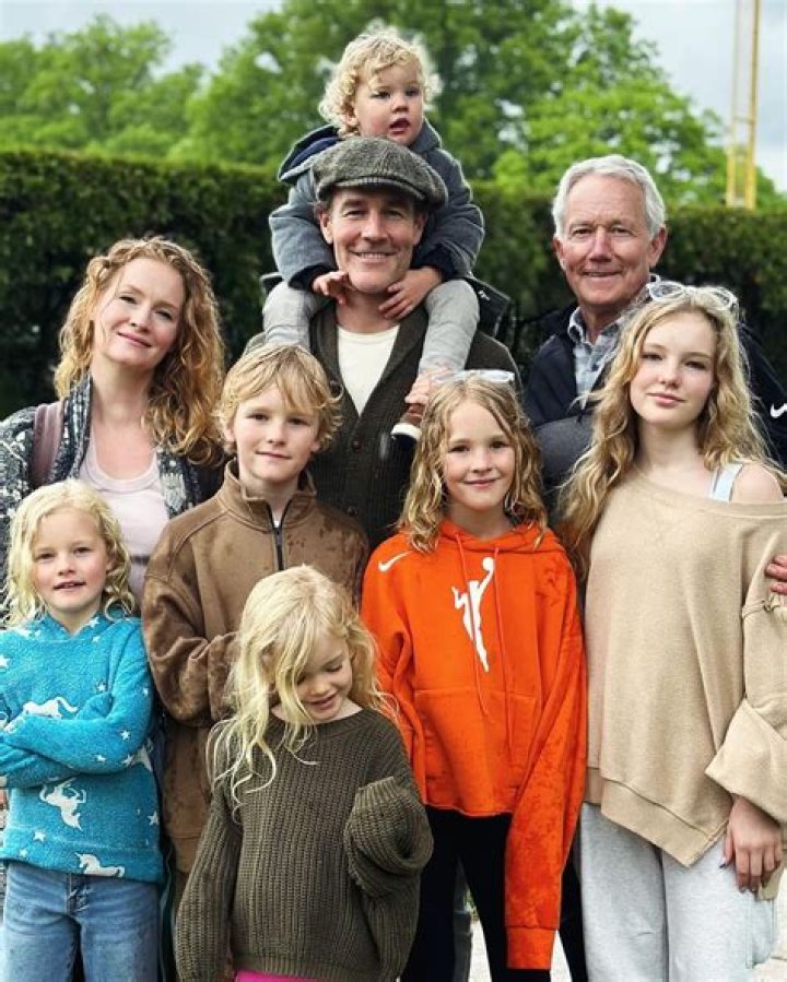 Frank Thomas Has a Large Family With Wife Megan – Meet Their Six Children