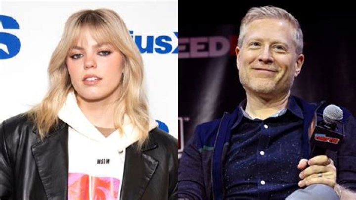 Is Renee Rapp Related To Anthony Rapp?