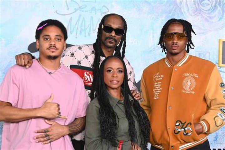 Is Snoop Dogg Related to Robin Allen? Family and Cousin Ties