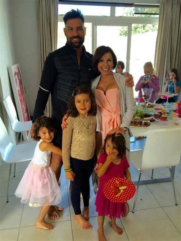 Meet Manu Bennett Children Huia, Pania, And Mokoia Bennett As He Splits With Partner Karin Horen