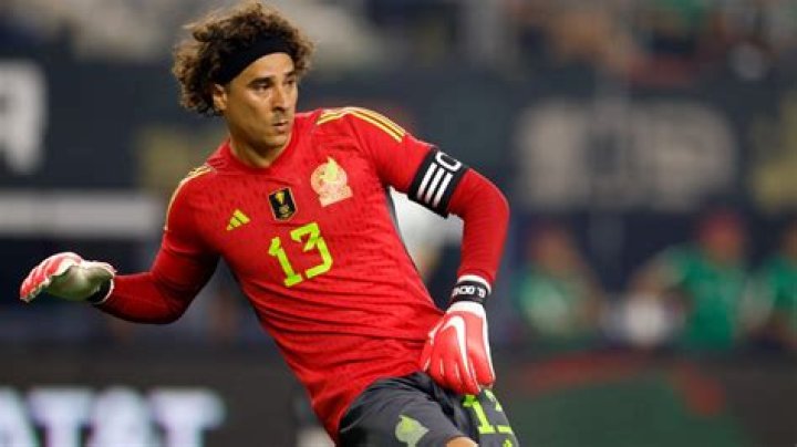 Mexican Footballer Guillermo Ochoa Litlle Sister Ana Laura Ochoa Magana Is A Tennis Player