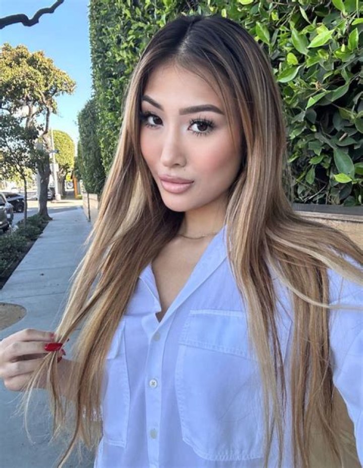 Mina Luxx Height, Weight, Net Worth, Age, Birthday, Wikipedia, Who, Instagram, Biography