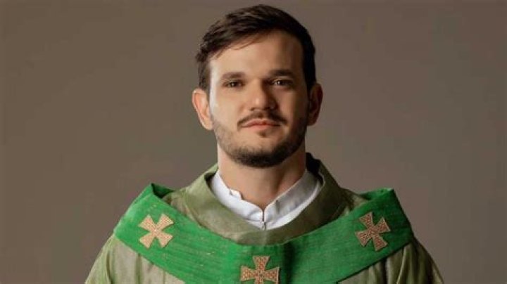 Padre Patrick Fernandes Age, Birthday, Wikipedia, Who, Nationality, Biography