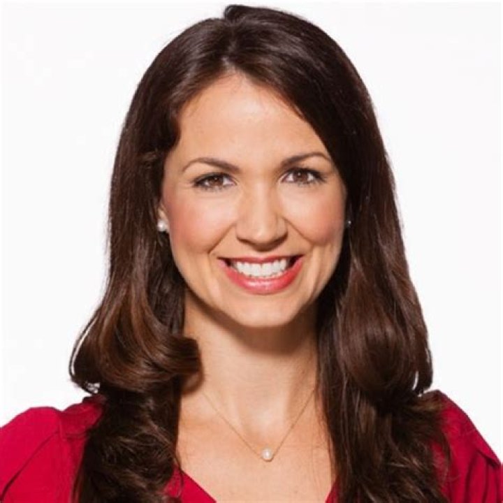 Rebeccah Heinrichs Height, Weight, Net Worth, Age, Birthday, Wikipedia, Who, Instagram, Biography