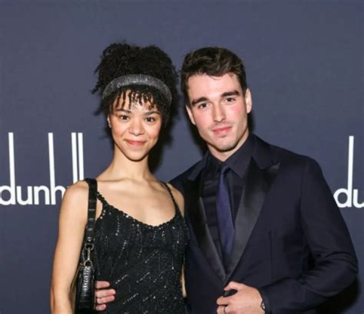 Sam Logan : Bio, Net Worth, Height, Girlfriend And Career