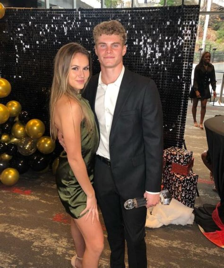 Sophia Baker | Matthew Boling Girlfriend-Family, Ethnicity