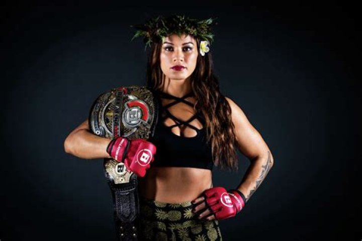 Who Is MMA Fighter Ilima-Lei Macfarlane Married To? All About Her Married Life
